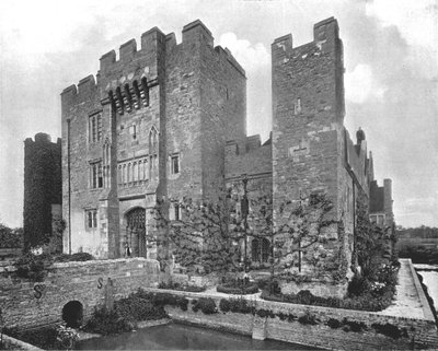 Hever Castle, Kent, 1894. od Unbekannt