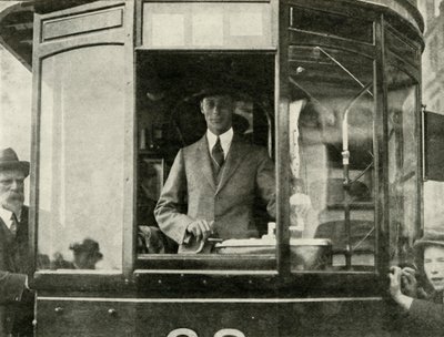Jeho Veličenstvo řídí tramvaj ulicemi Glasgow ..., 1924, 1937. od Unbekannt