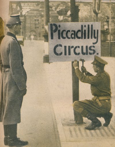 V Hamburku, čtyři dny před bezpodmínečnou kapitulací Německa, 1945 od Unbekannt