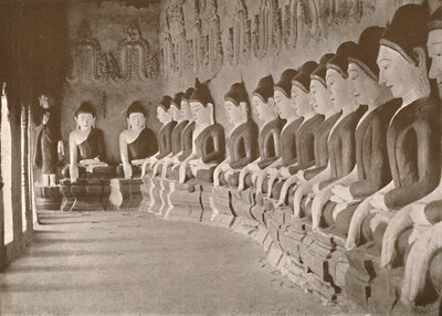 Interiér buddhistického chrámu, Sagaing, 1900. od Unbekannt