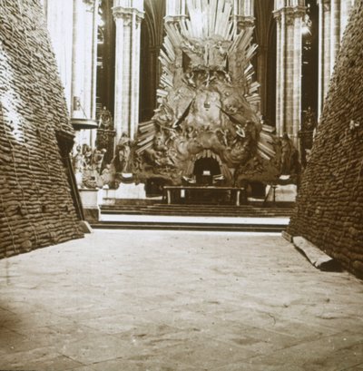 Interiér katedrály, Amiens, severní Francie, c1914-c1918 od Unbekannt