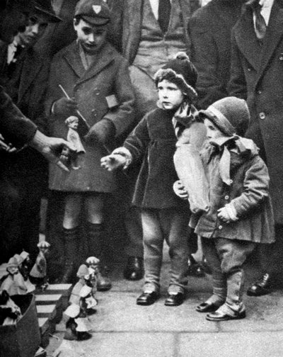Prodejce hraček Kerb-side, Holborn, Londýn, 1926-1927 od Unbekannt