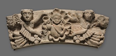 Keystone of an Arch: Ženská busta v medailonu podporovaná anděly, 400. léta. od Unbekannt