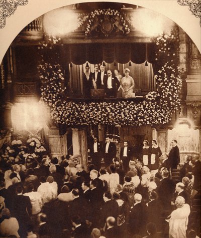 King George V a Queen Mary na Royal Command Variety Performance, 20. nebo 30. léta 1935 od Unbekannt
