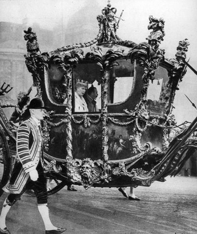 Král Jiří V. a královna Marie na cestě ke státnímu otevření parlamentu, c1930 od Unbekannt