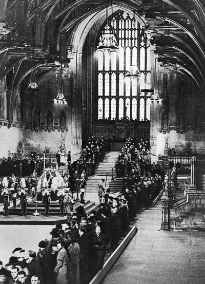 Král Jiří V. ležící ve státě ve Westminster Hall, Londýn, leden 1936 od Unbekannt