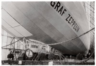 Slavnostní zahájení provozu Zeppelin LZ127 Graf Zeppelin, Friedrichshafen, Německo, 9. července 1928 1933 od Unbekannt