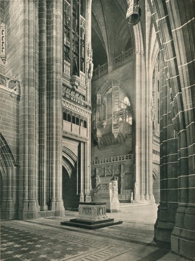 Liverpoolská katedrála: Celkový pohled z Memorial Transept. Architekt, Sir G. Gilbert Scott, 1924 od Unbekannt
