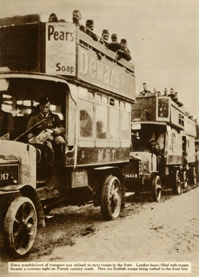 Londýnské autobusy odvážející skotské jednotky na frontu, první světová válka, 1914, 1935. od Unbekannt