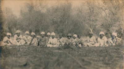 Poručík Smith & Beaters – Budhapur Tigerhunt, 1922 od Unbekannt