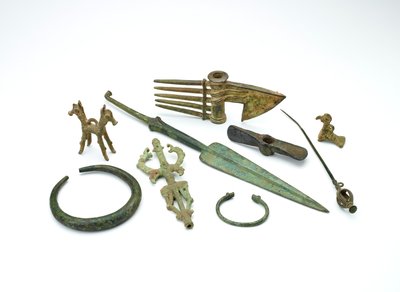 Luristan small bird pendant and assorted tools   1208288   cs       czech Successfully Translated  Original: Christs Agony in the Garden of Gethsemane Translat: Christ