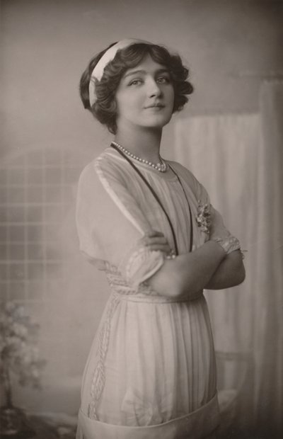 Slečna Lily Elsie, 1886-1962, jako Alice in the Dollar Princess., c1930. od Unbekannt