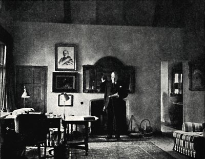 Pan Churchill ve své studii ve Westerhamu, 30. léta, 1945. od Unbekannt