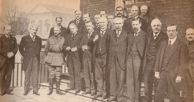Pan Lloyd George, předseda vlády, a někteří z jeho kolegů v roce 1917, c1917, 1935 od Unbekannt