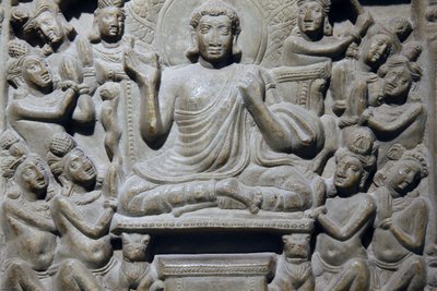 Národní muzeum Indie, Dillí. Ayaga vlys zobrazující scény z Buddhova života a z Jakatů. Ikshvaku, 3. století našeho letopočtu Nagarjunakonda, Andhra Pradesh. Šedivý vápenec. Detail. Indie. od Unbekannt