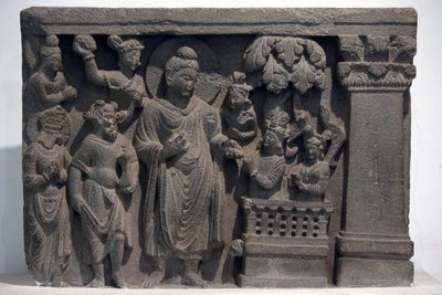 Národní muzeum Indie, Dillí. Buddha s Naga-Kalikou. Gandhara, 2. století našeho letopočtu, Kámen. Půjčka od muzea Mayo College, Ajmer. Indie. od Unbekannt