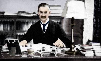 Neville Chamberlain 1869-1940, britský premiér, c1930 1936 od Unbekannt