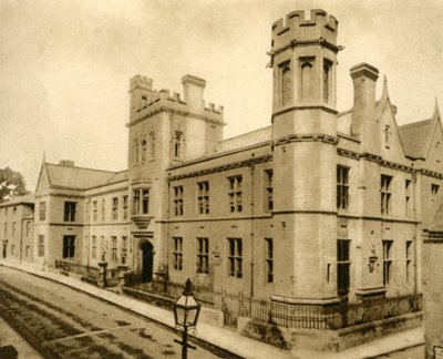 č. 64. Oundle School, Northants, 1923. od Unbekannt