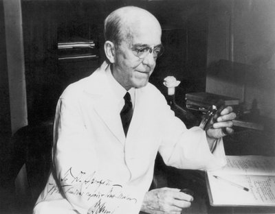 Oswald Theodore Avery, kanadský narozený americký bakteriolog a molekulární biolog od Unbekannt