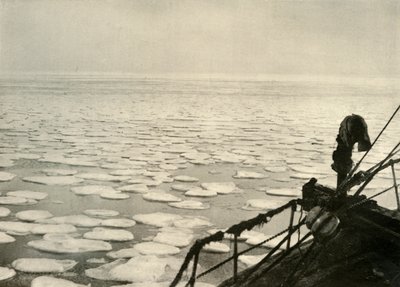 Pancake Ice in the Ross Sea, c1908, 1909. od Unbekannt