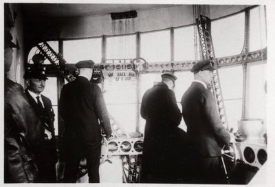 Prostor pro piloty, Zeppelin LZ 127 Graf Zeppelin, 1933 od Unbekannt