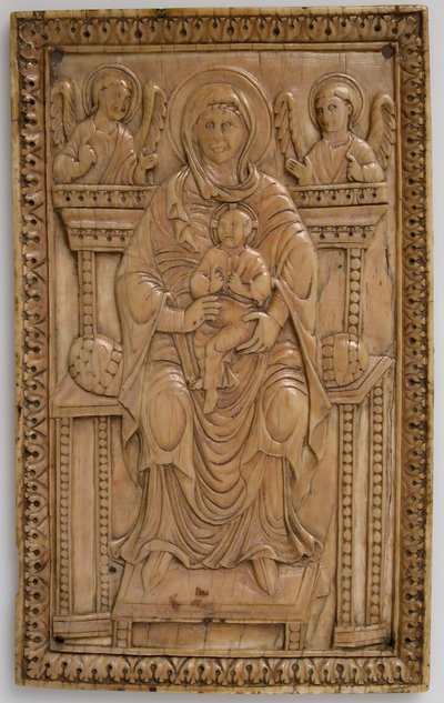Deska s trůnící pannou a dítětem, karolínská, 850-875. od Unbekannt