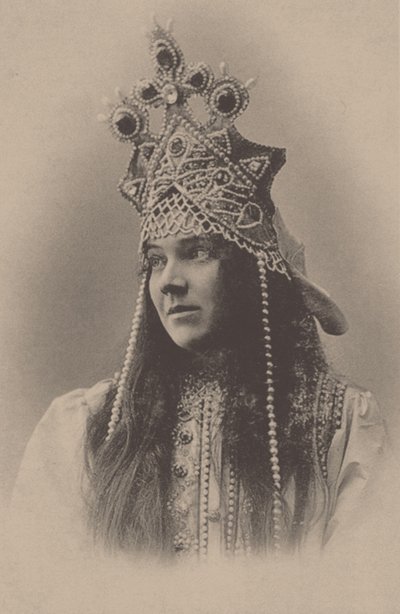 Portrét Naděždy Ivanovny Zabela-Vrubel 1868-1913 s Marfou v opeře Carova nevěsta, 1899 od Unbekannt