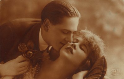 Pohlednice romantického vintage páru v sépiové barvě od Unbekannt