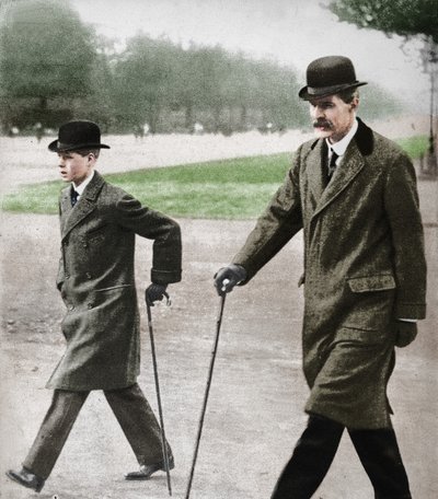 Princ Edward na procházce s panem HP Hansellem, jeho učitelem, v Auteuil, Francie, 1912 1936. od Unbekannt