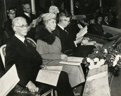 Queen Mary na koncertu Díkuvzdání za vítězství, Royal Albert Hall, 1945, 1951. od Unbekannt