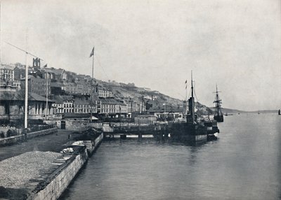 Queenstown - Pohled podél pobřeží, 1895 od Unbekannt