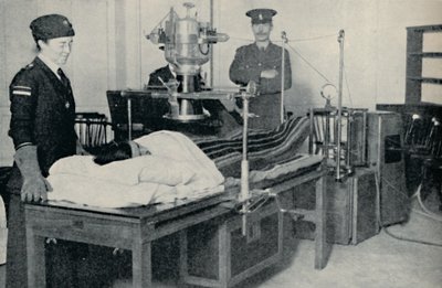 Paprsky, které odhalují tajná zákoutí těla, c1935 od Unbekannt