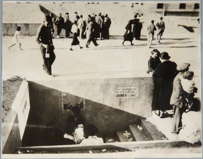 Útočiště Red Air Raid Shelters pomáhají bojovat proti náletům Red Air, Castellón od Unbekannt