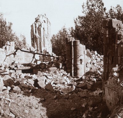 Zřícenina zámku, Pinon, severní Francie, c1914-c1918 od Unbekannt