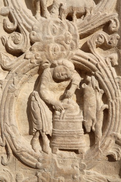 Bazilika svatého Denise. Centrální portál. Zemědělský kalendář, 20150919, Saint-Denis, Francie od Unbekannt