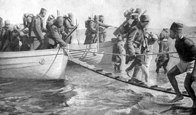 Senegalští vojáci nalodění na egyptském pobřeží, první světová válka, 1915 od Unbekannt