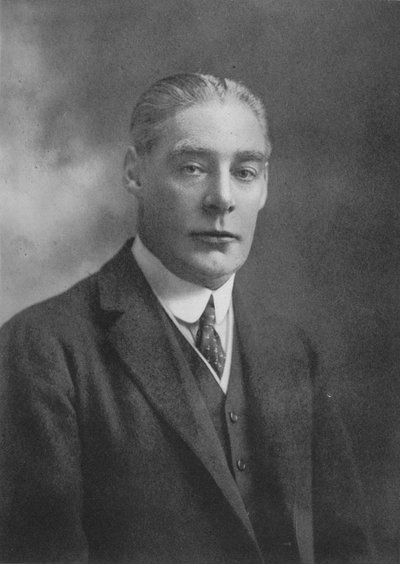 Sir Ernest C. Cochrane, 1911 od Unbekannt