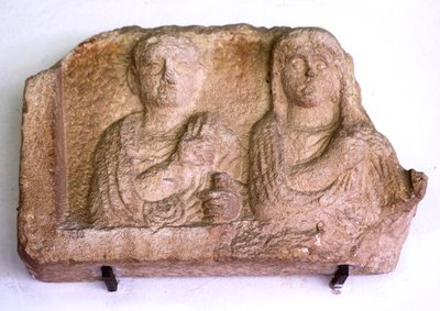 Stele, 2 portaits Optata Fada a Lucius Valius Rufus, 1 večeře od Unbekannt