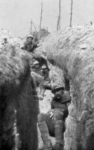 Nosítka v zákopu, jižně od Cornillet, první světová válka, 20. května 1917 od Unbekannt
