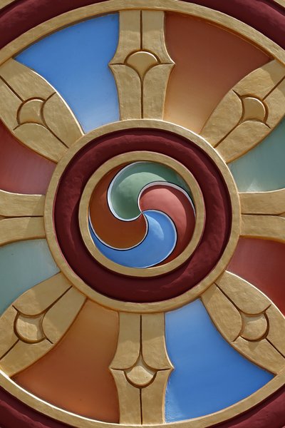 Chrám tisíce Buddhů. Sbor Dashang Kagyu Ling. Kolo Dharma, La Boulaye, Francie od Unbekannt