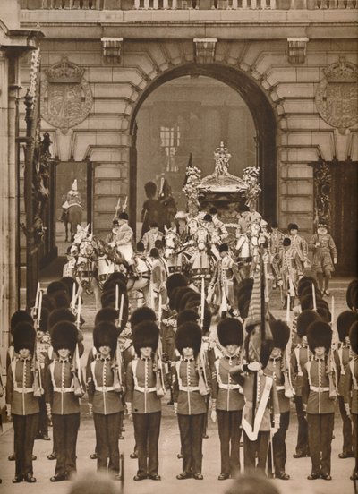 Korunovační průvod do opatství, 1937 od Unbekannt