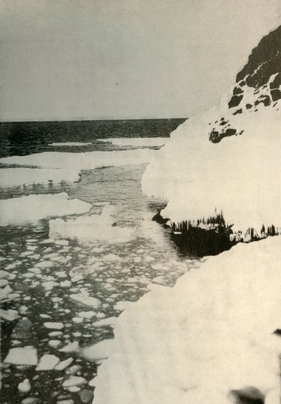 První místo přistání, ukazující vylamování ledu v zálivu a odplouvající sever, 1908, 1909 od Unbekannt