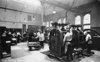 The Gold Rolling Room, Royal Mint, Tower Hill, Londýn, počátek 20. století od Unbekannt