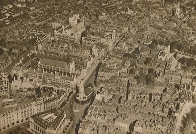 Doupě zákona, jak ho vidělo jen málo Londýňanů: Chrám a soudy, c1935. od Unbekannt