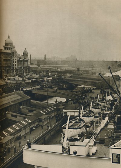 The Landing Stage at Liverpool, 1936 od Unbekannt