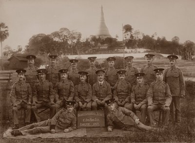 The Quartermasters Staff of the 1st Royal Munster Fusiliers, Rangún, Barma, 1913 od Unbekannt