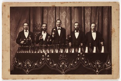 The Royal Hand Bell Ringers od Unbekannt