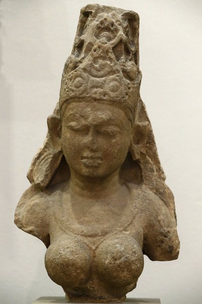 Victoria and Albert Museum. Elf. 800-900. Pratihara období. pískovec. Střední Indie (Madhjapradéš). Spojené království od Unbekannt