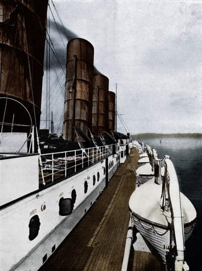 Lodní paluba Lusitania, ukazující záchranné čluny, 1915 od Unbekannt