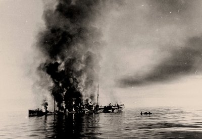 Potopení ledoborce Alexandra Sibirjakova německým křižníkem Admiral Scheer 25. srpna 1942. od Unbekannt